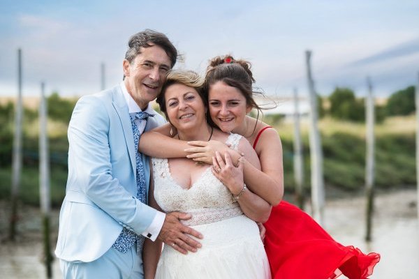 mariage Malika et Marc, photo de famille à la Rochelle