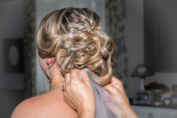 mariage Le voile dans la coiffure