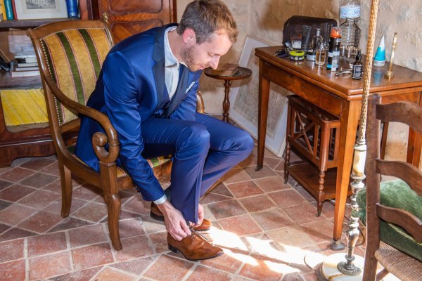 mariage Le marié se prépare