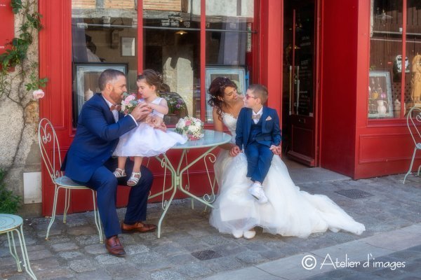 mariage Portrait de famille dans le vieux Parthenay